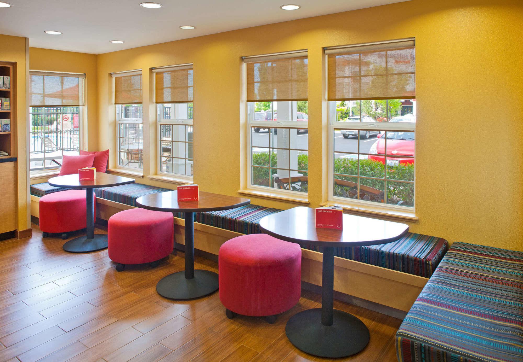 Towneplace Suites Medford Esterno foto