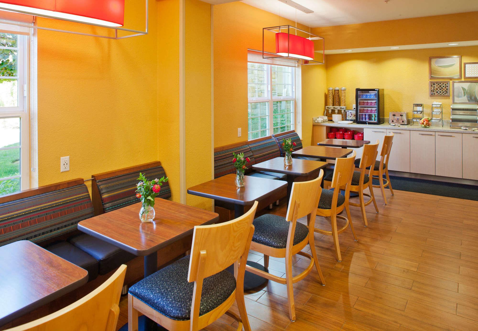 Towneplace Suites Medford Esterno foto